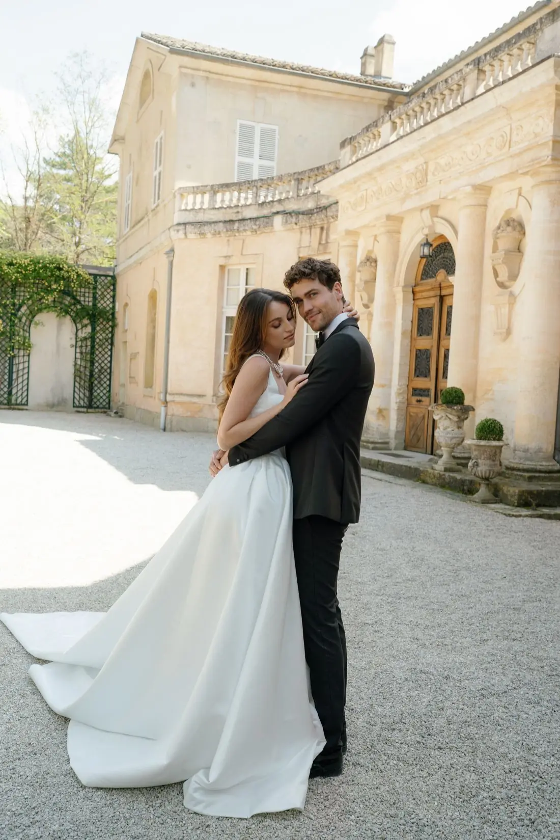 Editorial wedding at Ch&acirc;teau Martinay, Carpentras
