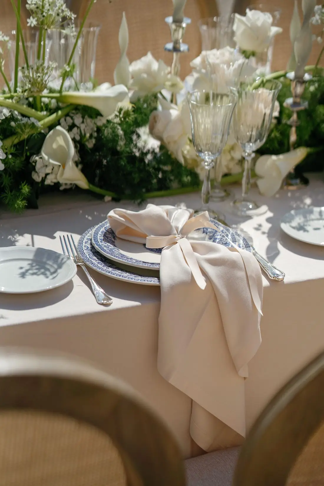 Editorial wedding at Ch&acirc;teau Martinay, Carpentras