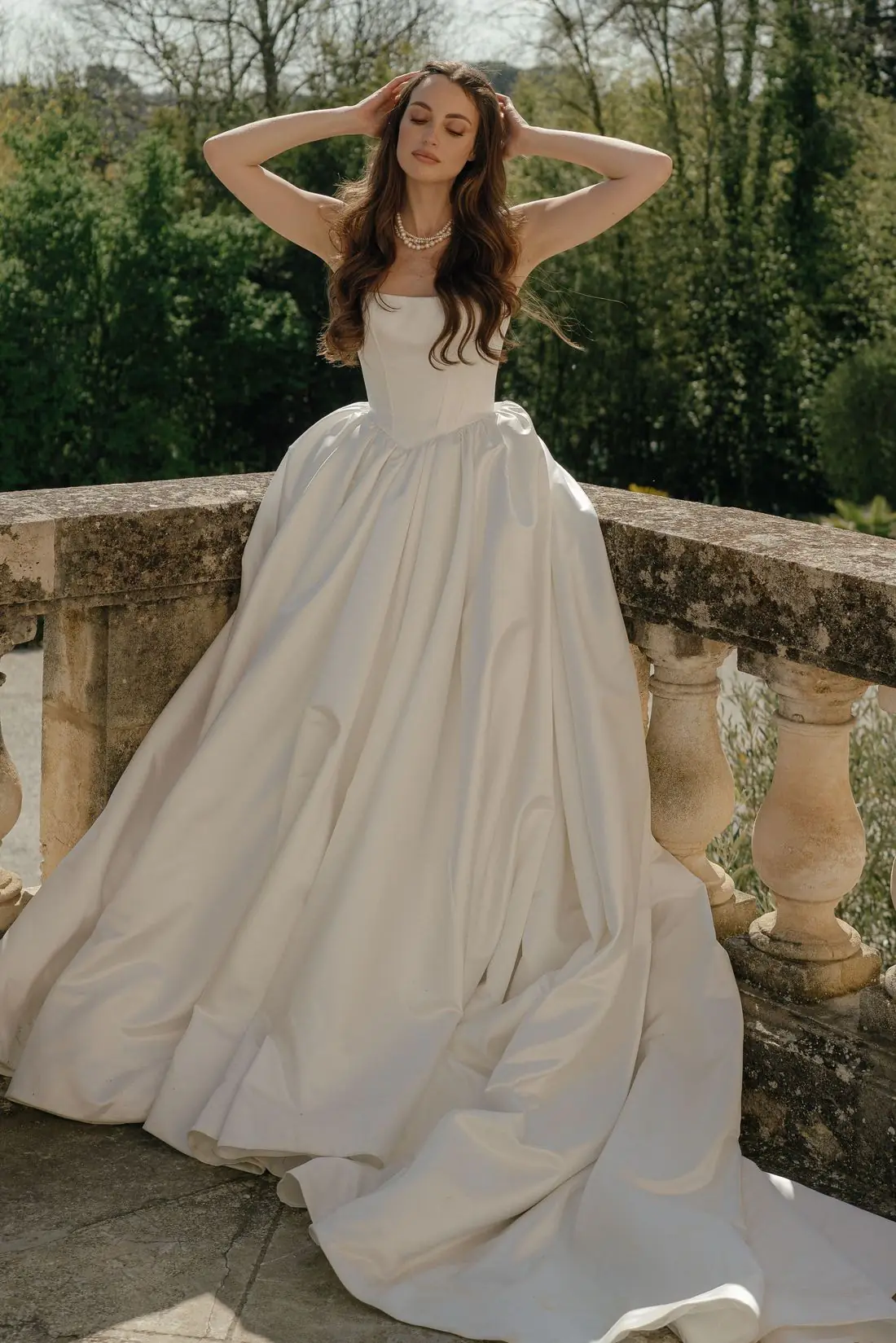 Editorial wedding at Ch&acirc;teau Martinay, Carpentras