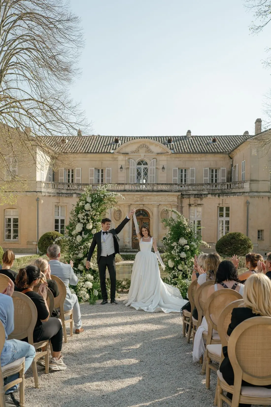 Editorial wedding at Ch&acirc;teau Martinay, Carpentras