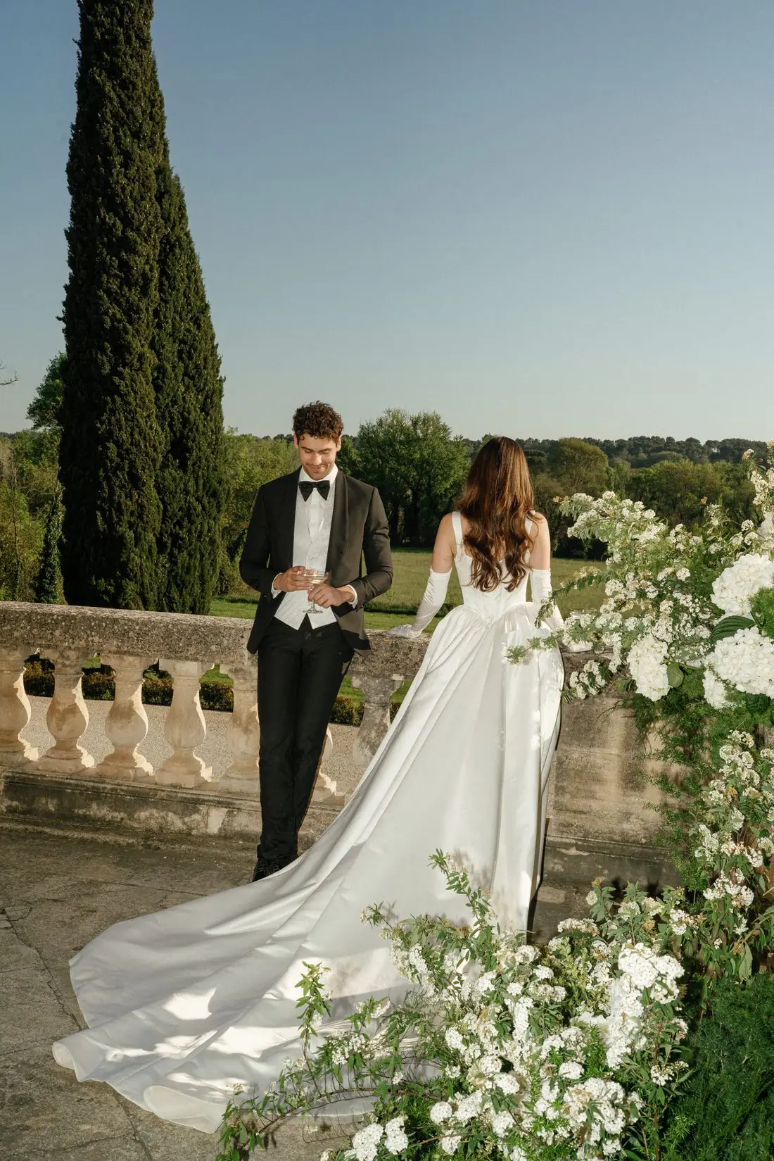 Editorial wedding at Ch&acirc;teau Martinay, Carpentras