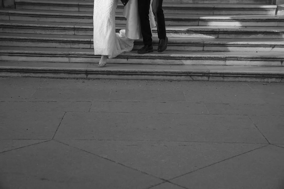Editorial wedding portrait at the Louvre, Paris